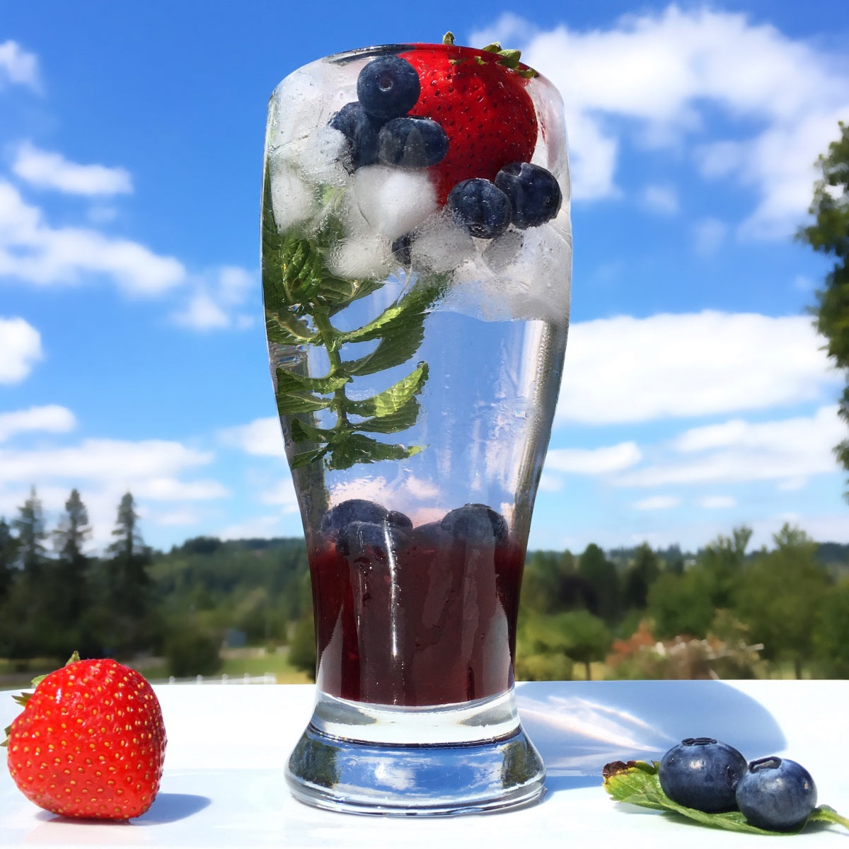 SmartFruit - 100% Real Fruit Puree: 48 fl. oz. Bottle: Blooming Berry